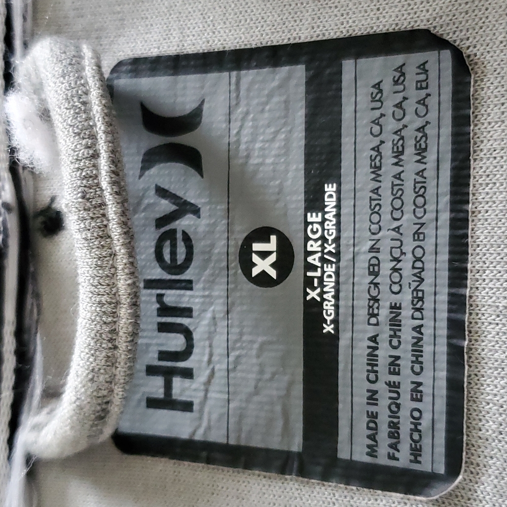 Hurley - Picture 2 of 9